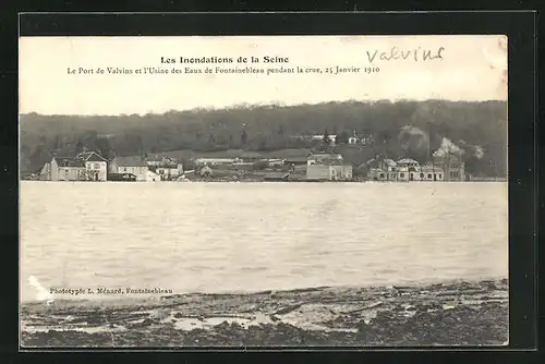 AK Valvins, Hochwasser / Inondation 1910, Le Port et l`Usine des Eaux de Fontainebleau