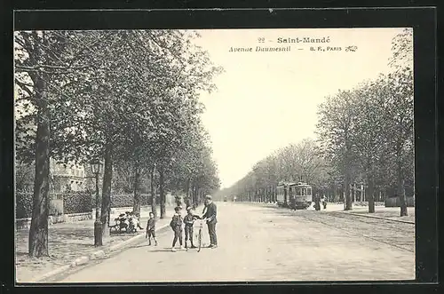 AK Saint-Mandé, Avenue Daumesnil, Strassenbahn