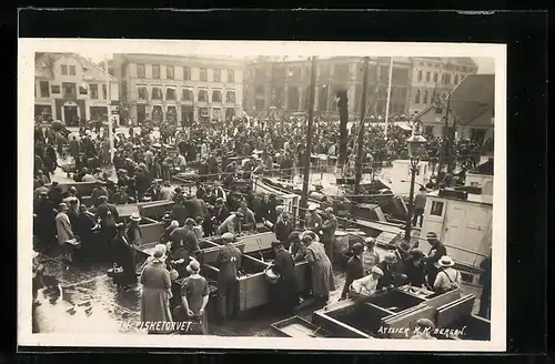 AK Bergen, Fisketorvet, der Fischmarkt am Hafen