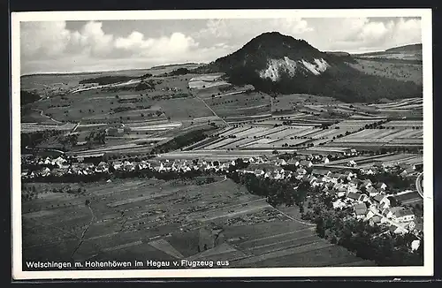 AK Welschingen /Hegau, Ortsansicht mit Hohenhöwen, Fliegeraufnahme