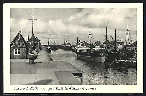 AK Brunsbüttelkoog, geöffnete Schleusenkammer