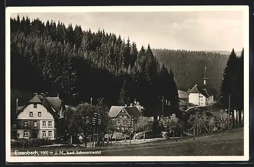 AK Eisenbach im bad. Schwarzwald, Siedlung mit kleiner Kapelle am Waldrand