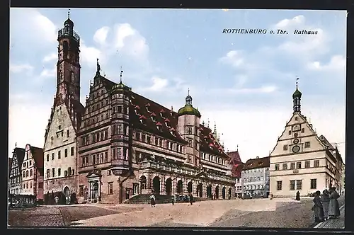 AK Rothenburg o. Tbr., auf dem Platz vor dem Rathaus