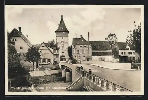 AK Waiblingen, Winnender Strasse mit den Gasthäusern Schwanen u. Anker, Remsbrücke mit Beinsteiner Tor