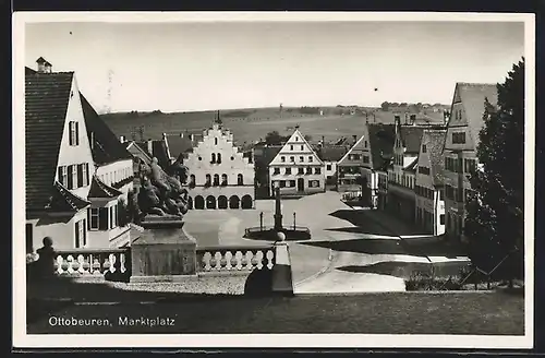 AK Ottobeuren, Marktplatz mit Statue und Säule