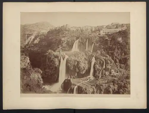 Fotografie Alinari, Ansicht Tivoli, Veduta delle Cascatelle, Wasserfälle