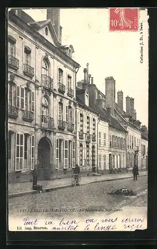 AK Villeneuve-sur-Yonne, La Maison des Sept-Tetes