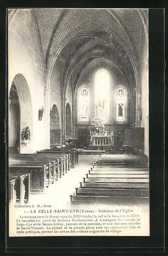 AK La Celle-Saint-Cyr, Intérieur de l`Eglise