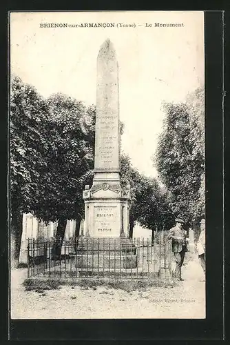 AK Brienon-sur-Armancon, Le Monument, Kriegerdenkmal