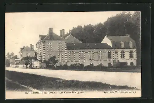 AK Laroche-sur-Yonne, Les Ecoles de Migennes