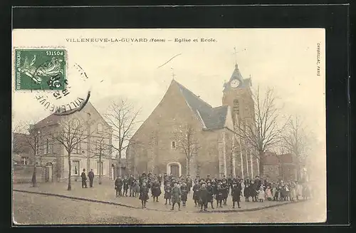 AK Villeneuve-la-Guyard, Eglise et Ecole