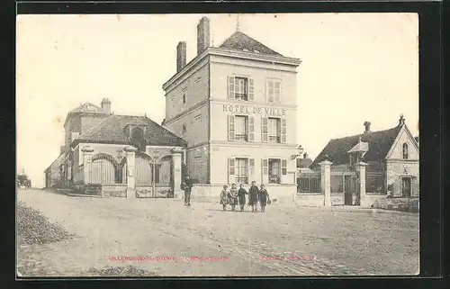 AK Villeneuve-la-Guyard, L`Hôtel-de-Ville