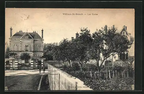 AK Villiers-St-Benoît, Les Ecoles