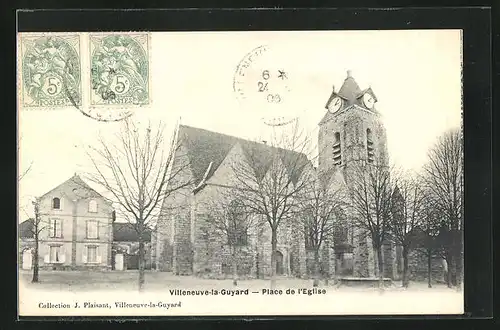 AK Villeneuve-la-Guyard, Place de l`Eglise