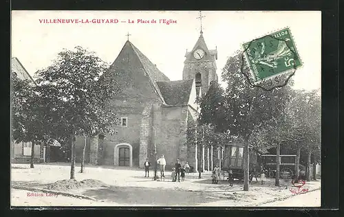 AK Villeneuve-la-Guyard, La Place de l`Eglise