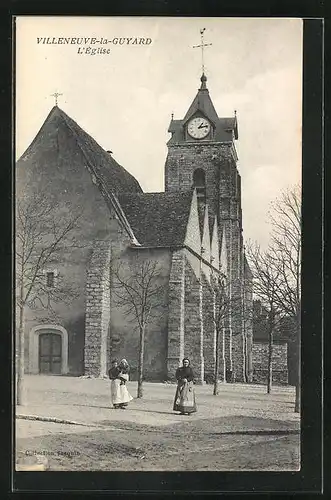 AK Villeneuve-la-Guyard, L'Eglise et la Place