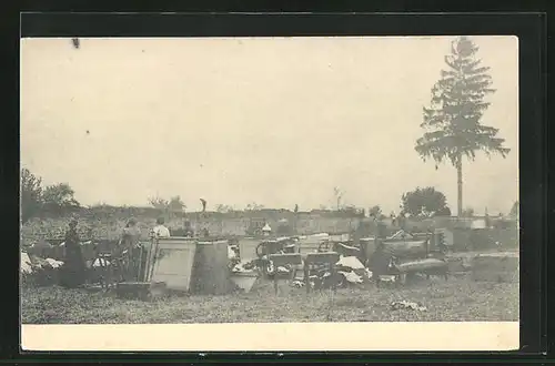 AK Ilsfeld, Brandkatastrophe 1904, Obdachlose Einwohner mit ihren Habseligkeiten