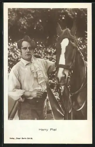 AK Schauspieler Harry Piel mit seinem Pferd
