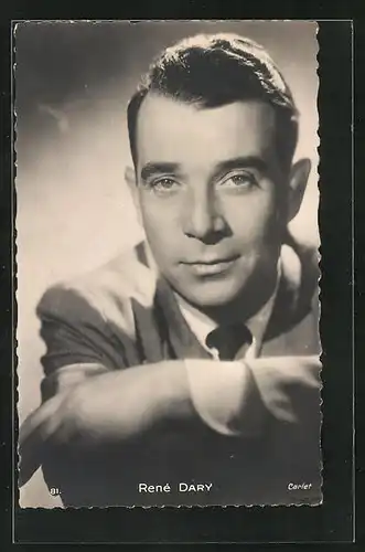 AK Schauspieler René Dary im Anzug mit Krawatte