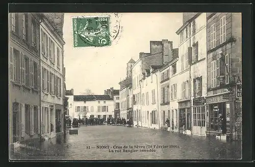 AK Niort, Crue de la Sévre 1906, la rue Baugier inondée