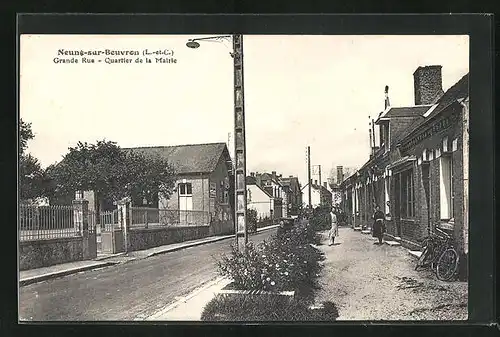 AK Neung-sur-Beuvron, Grande Rue, Quartier de la Mairie