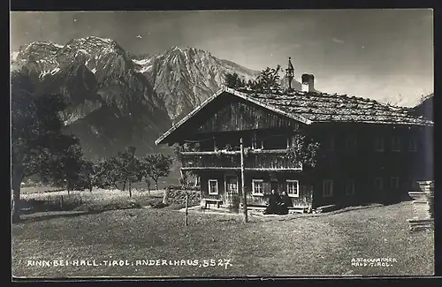 AK Rinn bei Hall, Anderlhaus mit Bergkulisse