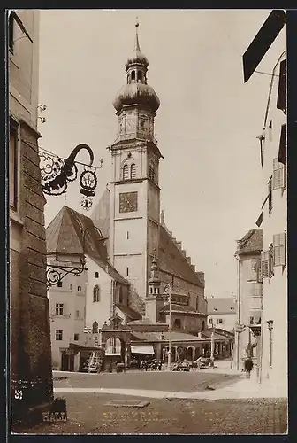 Foto-AK Hall in Tirol, Gasthaus und Pfarrkirche