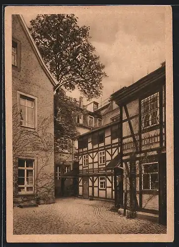 AK Erfurt, Lucius-Haus, Anger, Partie aus den Höfen