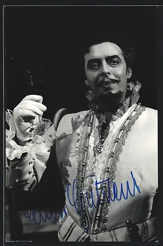 AK Opernsänger Ernst Gutstein in einer seiner Rollen, mit original Autograph