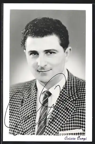 AK Opernsänger Cesare Curzi im Anzug, mit original Autograph