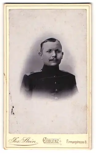 Fotografie Jos. Stein, Coblenz, Soldat in Uniform VIII. Armee-Korps