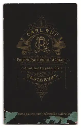 Fotografie Carl Ruf, Carlsruhe, Soldat in Uniform mit Krätzchen