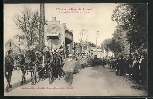 AK Troyes, Fetes de la Bonneterie 1926, la Cortége Boulevard Danton