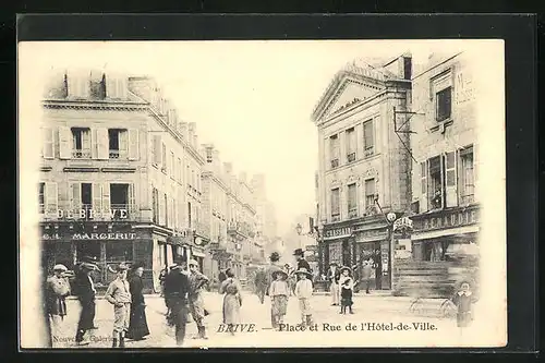 AK Brive, Place et Rue de l`Hotel-de-Ville