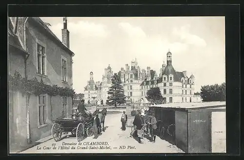 AK Chambord, la Cour de l'Hotel du Grand Saint-Michel