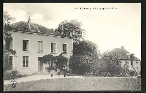 AK Allogny, La Cour