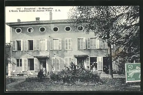 AK Dauphiné-St-Marcellin, L`Ecole Supérieure de Jeunes Filles