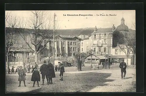 AK Le Chambon-Feugerolles, La Place du Marché