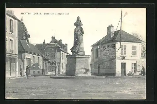 AK Mantes-la-Jolie, Statue de la République