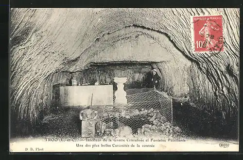 AK Troo, Interieur de la Grotte Cristalisee et Fontaine Petrifiante