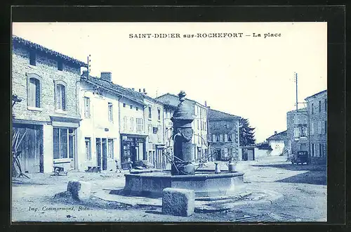 AK Saint-Didier-sur-Rochefort, La Place