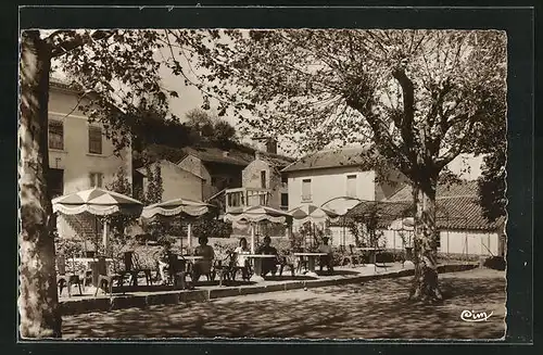 AK Clermain, Hotel Poncet, terrasse et Jeux de Boules