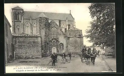 AK Gardes, Facade de l'Ancienne Chapelle et transept de la Nouvelle