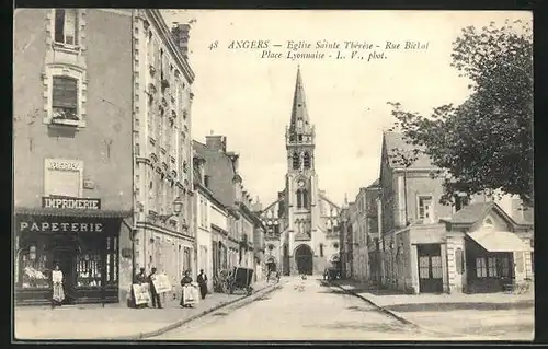 AK Angers, Eglise Saite Théâtre, Rue Bicbat Place Lyonnaise