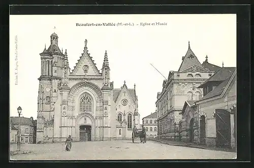 AK Beaufort-en-Vallée, Eglise et Musée