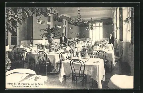 AK Vichy, Hotel de Cherbourg, sur le Parc Printamia-House