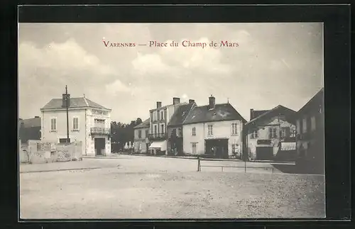 AK Varennes, Place du Champ de Mars