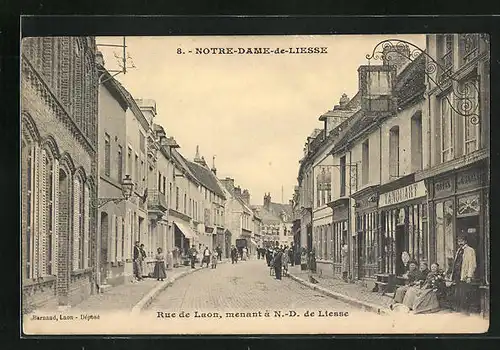 AK Notre-Dame-de-Liesse, Rue de Laon, menant à N.-D. de Liesse