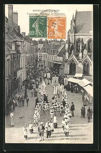 AK Notre-Dame-de-Liesse, Procession - Pelerinage de Septembre