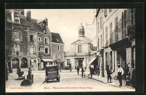 AK Gien, Place des Alliès et Rue Victor-Hugo